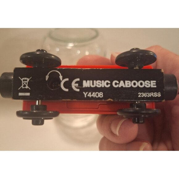 2012 Music Caboose Sodor Train Line Tested Works Red W Black Roof Wood Plastic - Picture 7 of 8